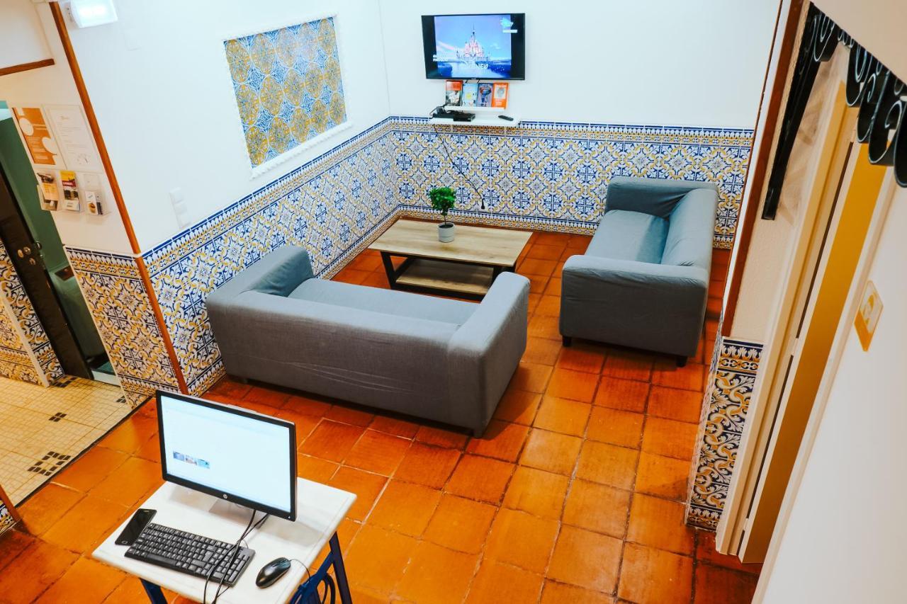 ליסבון Help Yourself Hostels - Restelo מראה חיצוני תמונה
