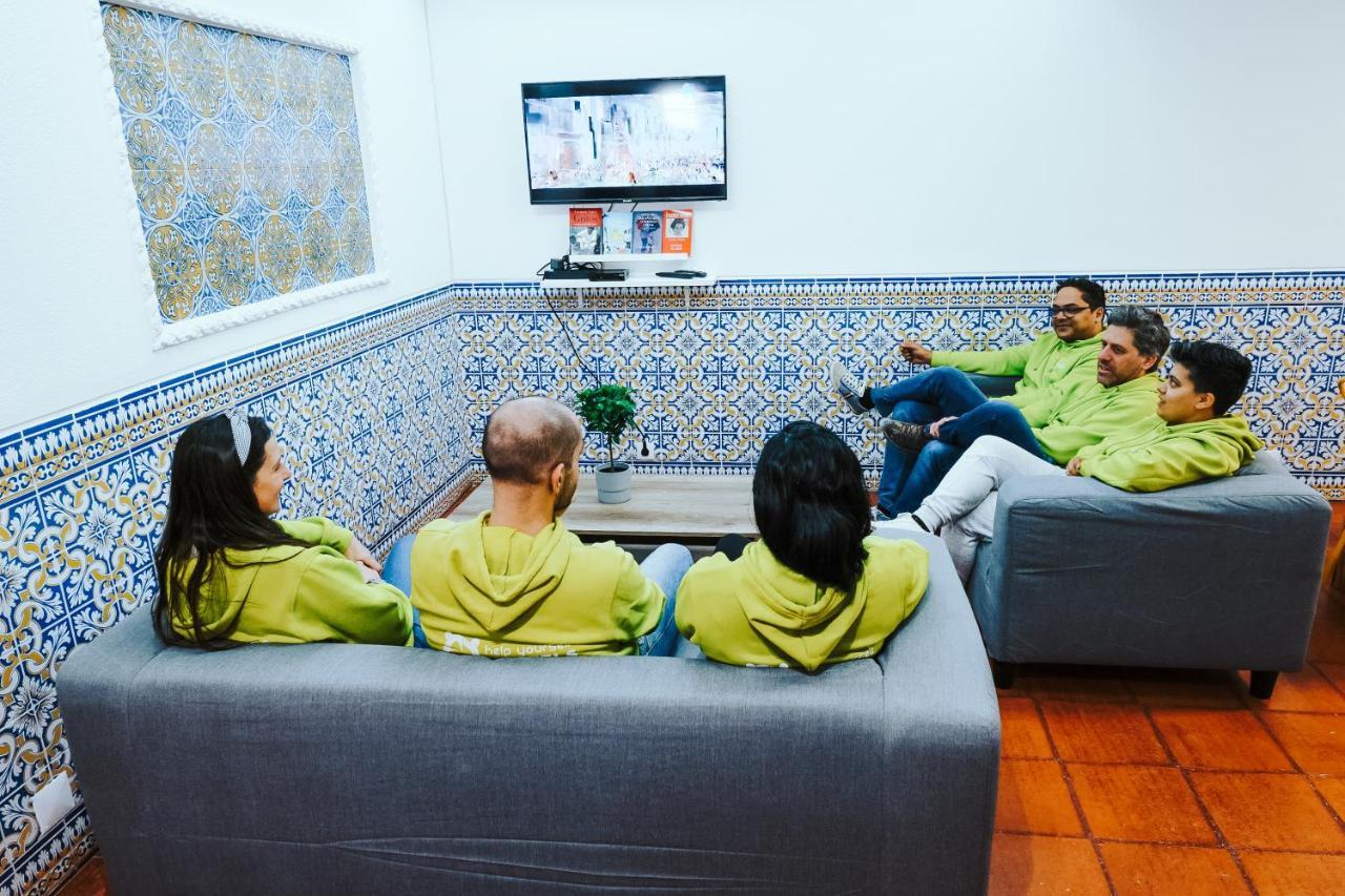 ליסבון Help Yourself Hostels - Restelo מראה חיצוני תמונה